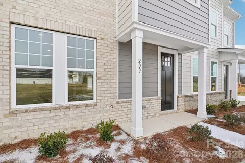 203 Vanguard 14 Ln #14, Cramerton, NC 28032