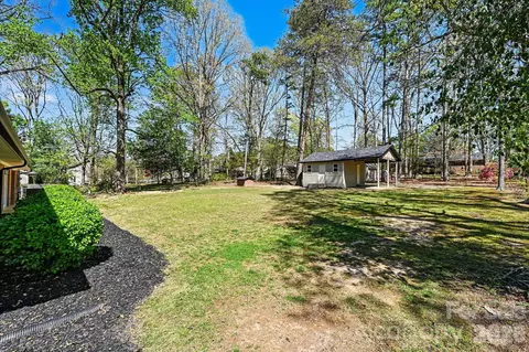 Exterior - 235 Cantiberry Dr, Salisbury, NC 28146 photo 6 of 7