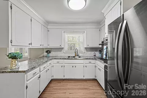 Kitchen - 235 Cantiberry Dr, Salisbury, NC 28146 photo 1 of 2