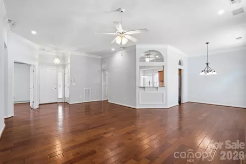 5519 Haybridge Rd, Charlotte, NC 28269