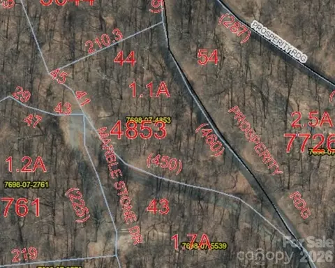 44 Prosperity 44 Rdg #44, Waynesville, NC 28785