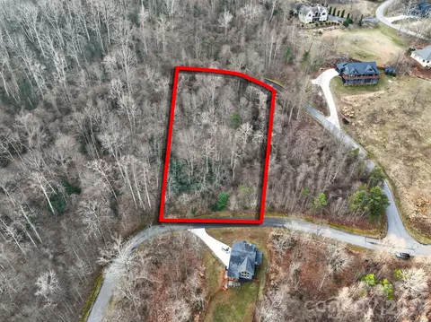 80 View Ridge Pkwy, Leicester, NC 28748