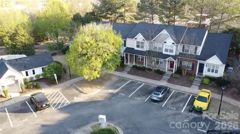144 Mangum Cir, Mooresville, NC 28117