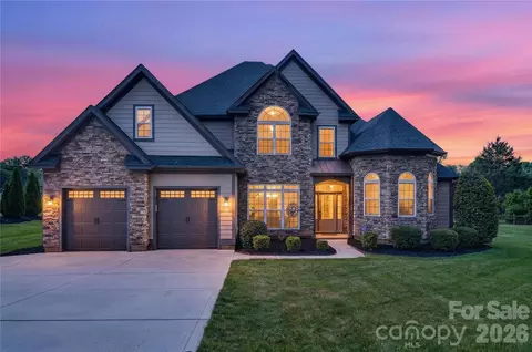 103 Webbed Foot Rd, Mooresville, NC 28117