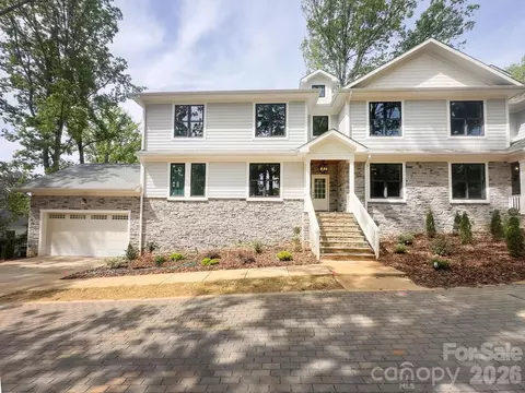 4304 Tangle Dr, Charlotte, NC 28211