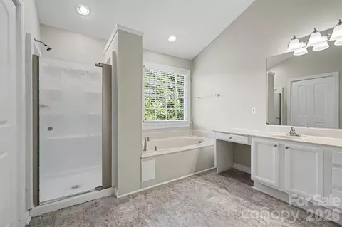 Bath - 125 Pointer Se Ct SE, Concord, NC 28025 photo 2 of 6
