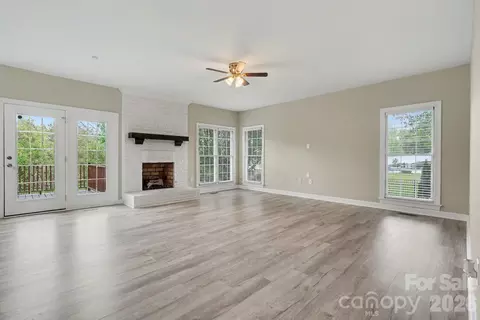 Living - 125 Pointer Se Ct SE, Concord, NC 28025 photo 2 of 4