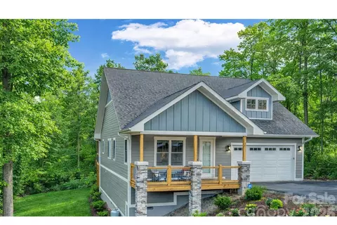 14 Cider Hill Ln, Hendersonville, NC 28792
