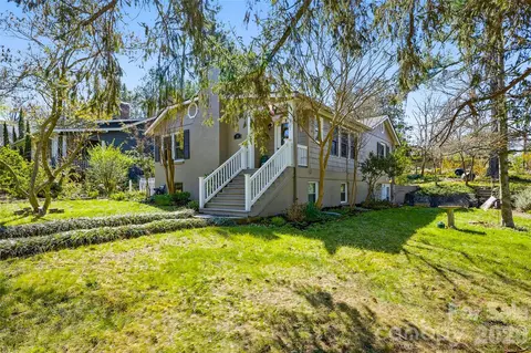 261 Forest Hill Dr, Asheville, NC 28803