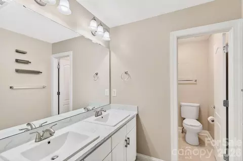 Bath - 9101 Pitcairn Dr, Tega Cay, SC 29708 photo 3 of 4