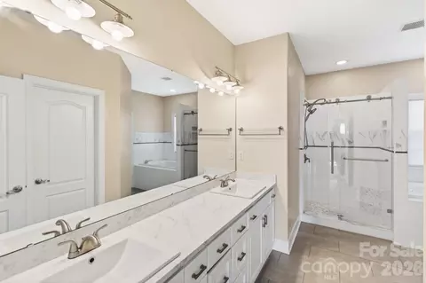 Bath - 9101 Pitcairn Dr, Tega Cay, SC 29708 photo 1 of 4