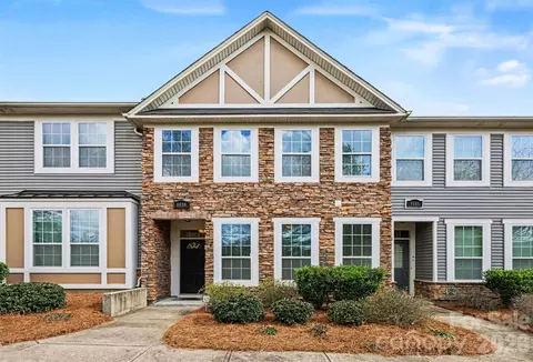 6650 Berewick Commons Pkwy, Charlotte, NC 28278