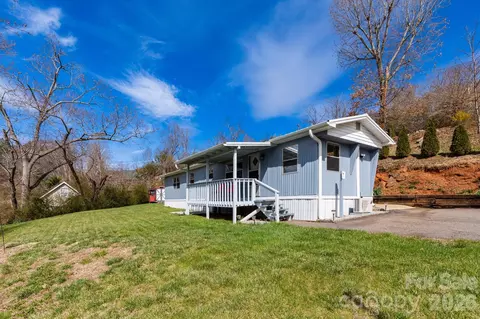 20 Ox Creek Rd, Weaverville, NC 28787
