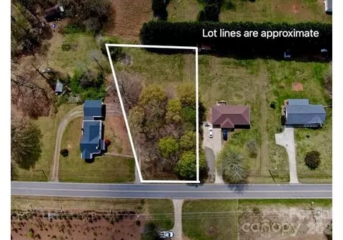 3048 Spencer Ne Rd NE, Conover, NC 28613 photo 2
