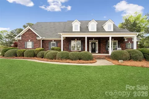 172 Fairway Cir, Rock Hill, SC 29730