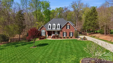 5540 Dogwood Blvd, Kannapolis, NC 28081