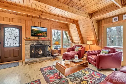 Living - 233 Cherry Rd, Boone, NC 28607 photo 4 of 4
