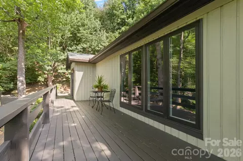 56 Cardinal Cir, Tryon, NC 28782 photo 4