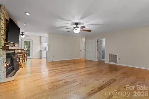 56 Cardinal Cir, Tryon, NC 28782 photo 7
