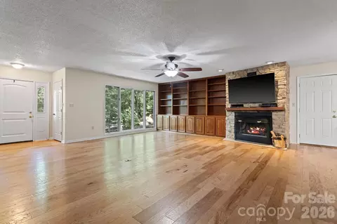 56 Cardinal Cir, Tryon, NC 28782 photo 6