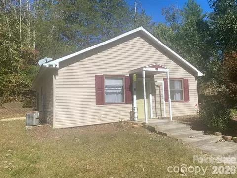 3840 Hide Away Hl, Morganton, NC 28655