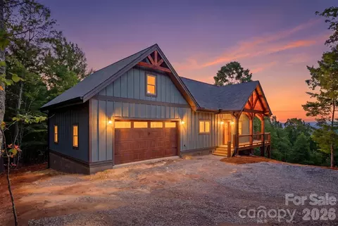 500 Grandview Peaks Dr, Nebo, NC 28761