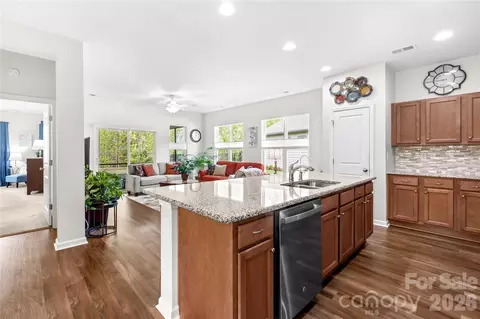 264 Flat Rock Dr, Denver, NC 28037