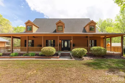 Exterior - 529 Langley Rd, Lancaster, SC 29720 photo 4 of 10