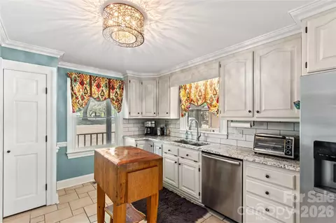 Kitchen - 529 Langley Rd, Lancaster, SC 29720 photo 3 of 4
