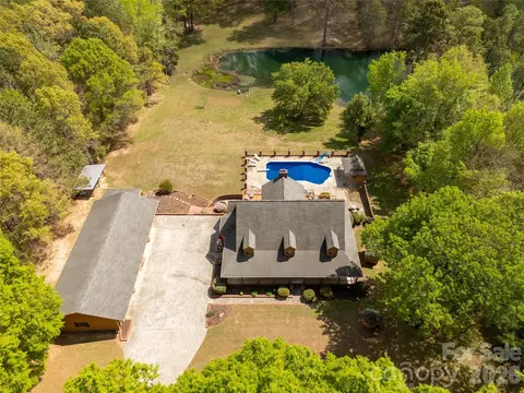 529 Langley Rd, Lancaster, SC 29720