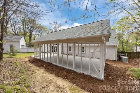 Exterior - 304 Epperstone Ln, Matthews, NC 28105 photo 7 of 7