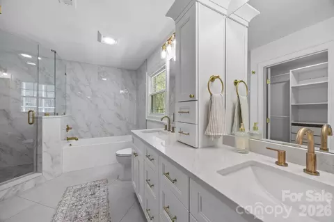Bath - 304 Epperstone Ln, Matthews, NC 28105 photo 1 of 2