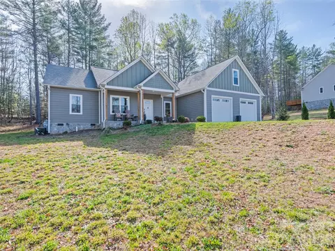 Exterior - 1711 Plantation Loop, Morganton, NC 28655 photo 3 of 6