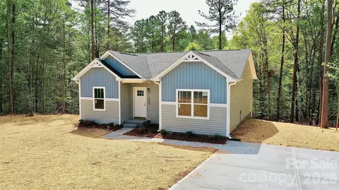 106 Outback Ln, Dallas, NC 28034