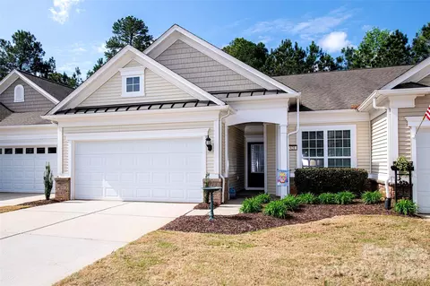 921 Lily Magnolia Ct, Fort Mill, SC 29707