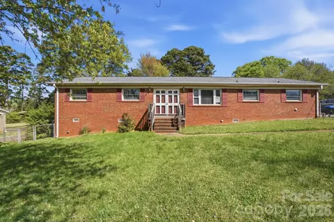 9631 Sunway Dr, Mint Hill, NC 28227