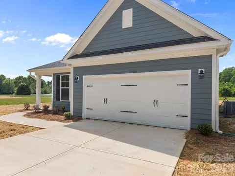 Exterior - 165 Eagle Dr, Salisbury, NC 28144 photo 1 of 2
