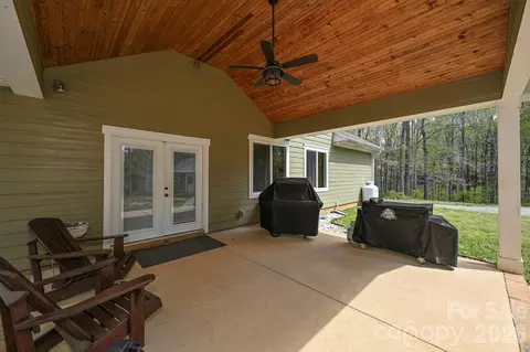 Exterior - 514 Arcadia Ln, Monroe, NC 28112 photo 6 of 7