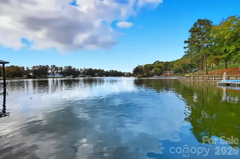 17909 Wilbanks Dr, Charlotte, NC 28278