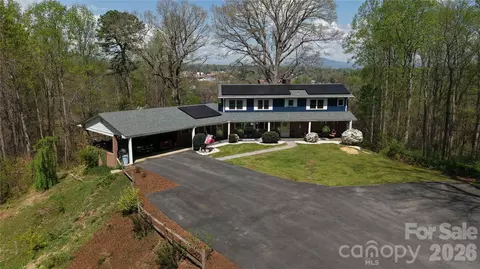 56 E Glenview St, Marion, NC 28752