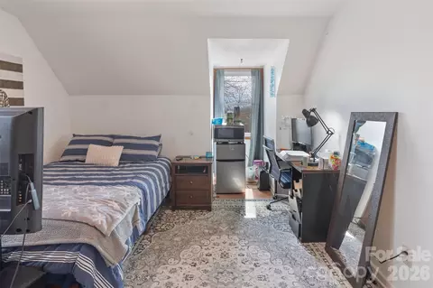 Bedroom - 656 Winterberry Trl, Boone, NC 28607 photo 6 of 11