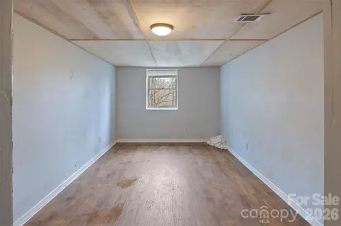 Bedroom - 656 Winterberry Trl, Boone, NC 28607 photo 7 of 11