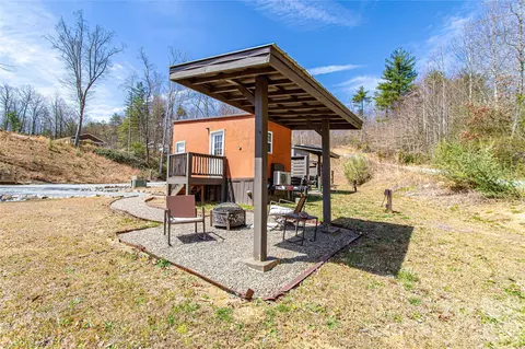 Exterior - Stardust Way, Brevard, NC 28712 photo 6 of 8