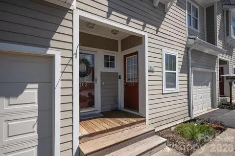 Exterior - 94 Foxden 202 Dr #202, Fletcher, NC 28732 photo 1 of 4