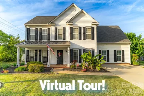 4105 Autumn Cove Dr, Clover, SC 29710