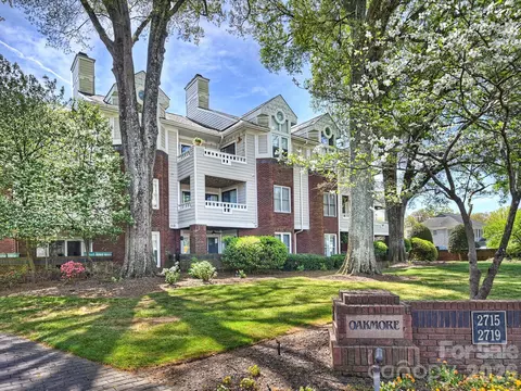 2719 Selwyn 11 Ave #11, Charlotte, NC 28209