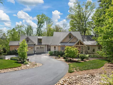 41 Hawberry Ct, Asheville, NC 28805