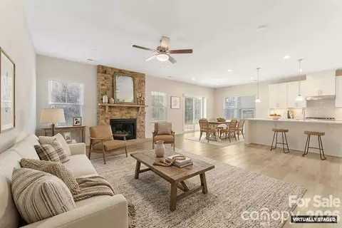 202 Tetcott St, Mooresville, NC 28115