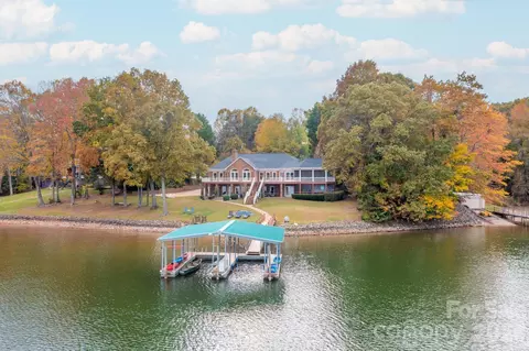 185 Willow Point Rd, Troutman, NC 28166