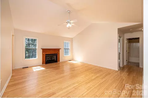 Living - 3410 Overbrook Dr, Conover, NC 28613 photo 4 of 6